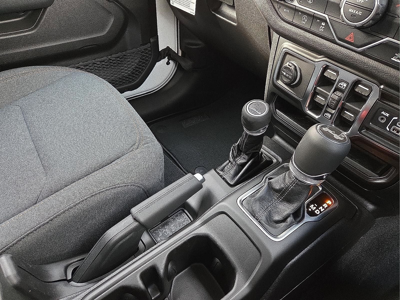 2026 Jeep Wrangler 4-Door Sport RHD 4x4