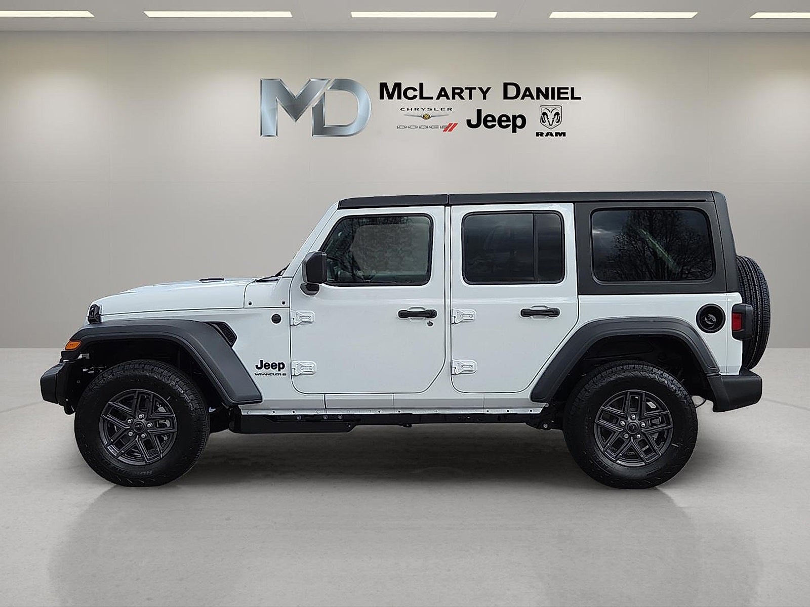 2026 Jeep Wrangler 4-Door Sport RHD 4x4