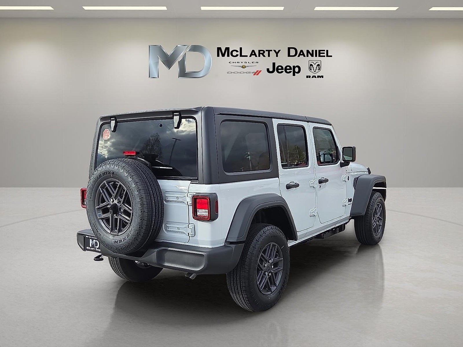 2026 Jeep Wrangler 4-Door Sport RHD 4x4