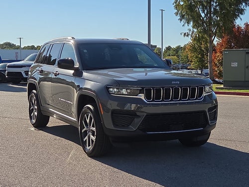 2027 Jeep Grand Cherokee GRAND CHEROKEE LAREDO X 4X4