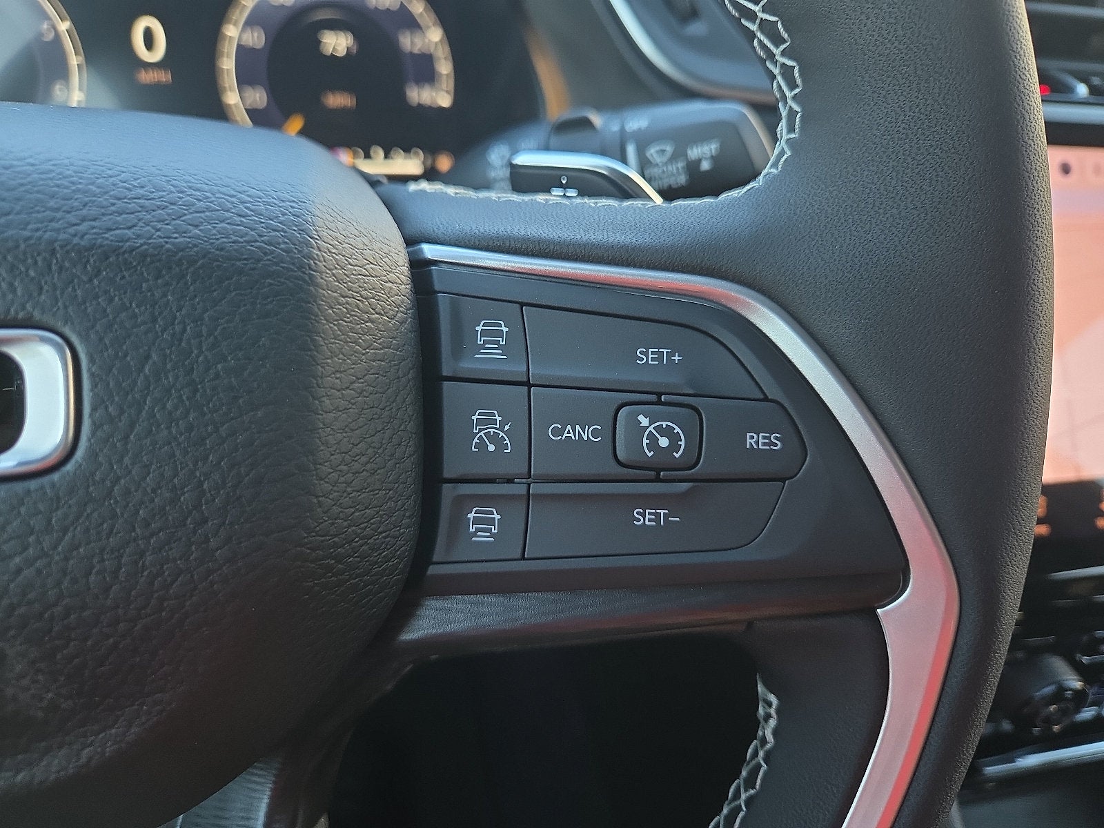 2027 Jeep Grand Cherokee GRAND CHEROKEE LAREDO X 4X4