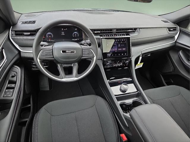 2026 Jeep Grand Cherokee GRAND CHEROKEE LAREDO X 4X4