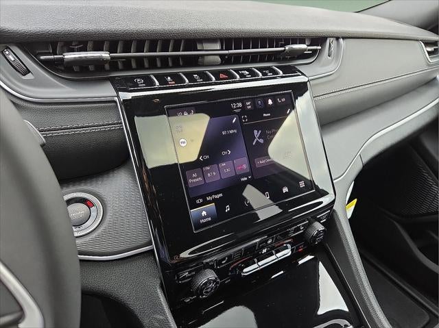 2026 Jeep Grand Cherokee GRAND CHEROKEE LAREDO X 4X4