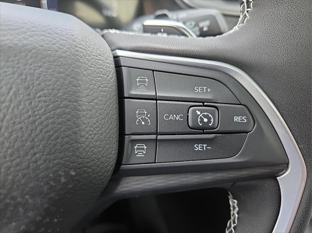 2026 Jeep Grand Cherokee GRAND CHEROKEE LAREDO X 4X4