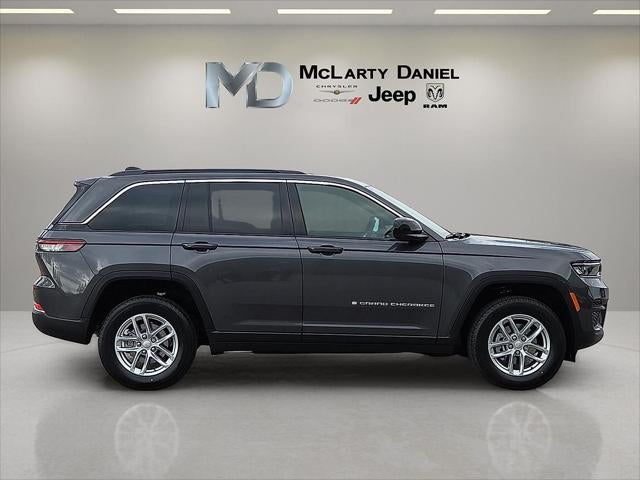 2026 Jeep Grand Cherokee GRAND CHEROKEE LAREDO X 4X4