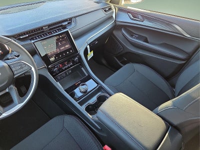 2026 Jeep Grand Cherokee GRAND CHEROKEE LAREDO X 4X4