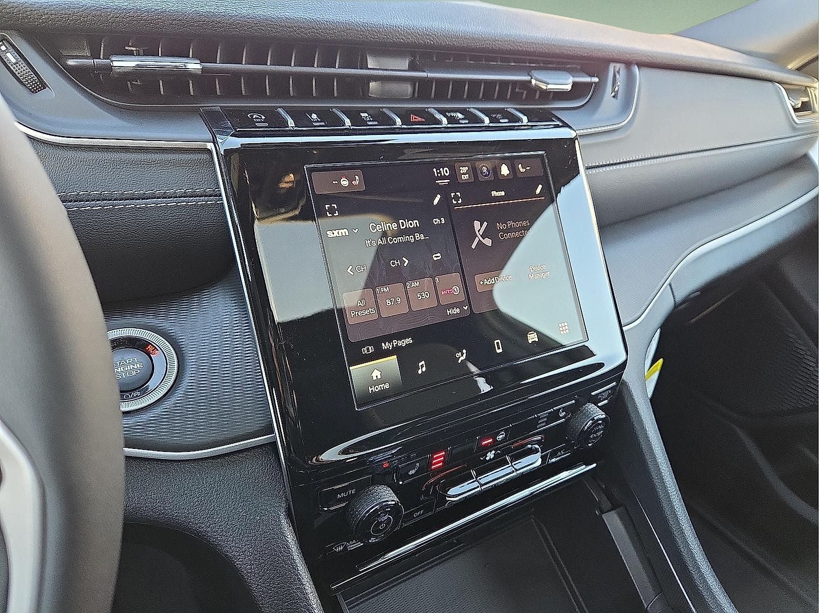 2026 Jeep Grand Cherokee GRAND CHEROKEE LAREDO X 4X4