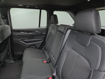 2026 Jeep Grand Cherokee GRAND CHEROKEE LAREDO X 4X4