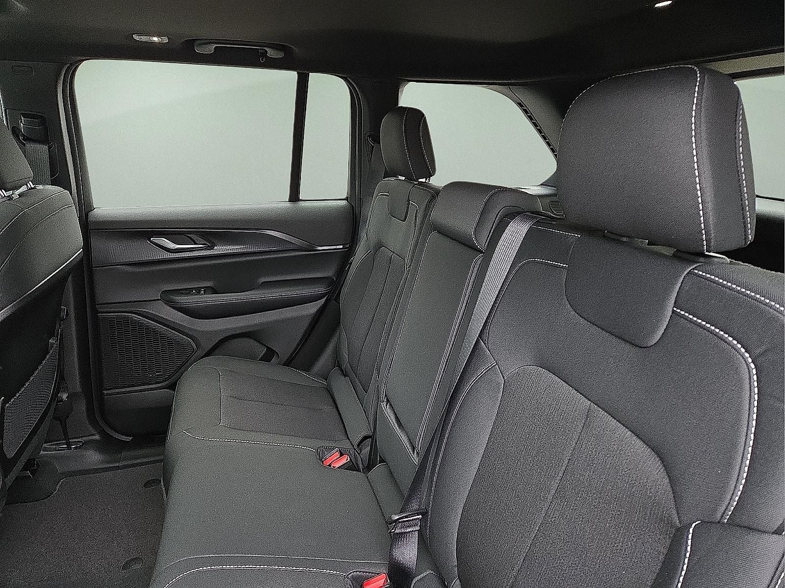 2026 Jeep Grand Cherokee GRAND CHEROKEE LAREDO X 4X4