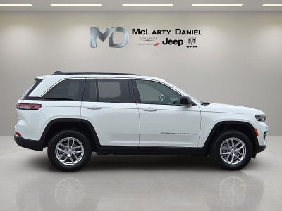 2026 Jeep Grand Cherokee GRAND CHEROKEE LAREDO X 4X4
