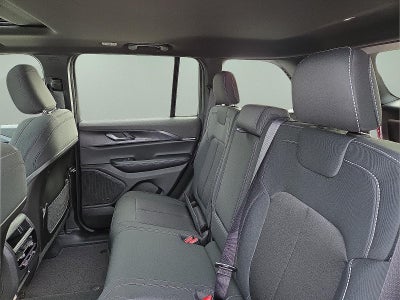 2026 Jeep Grand Cherokee GRAND CHEROKEE LAREDO X 4X4