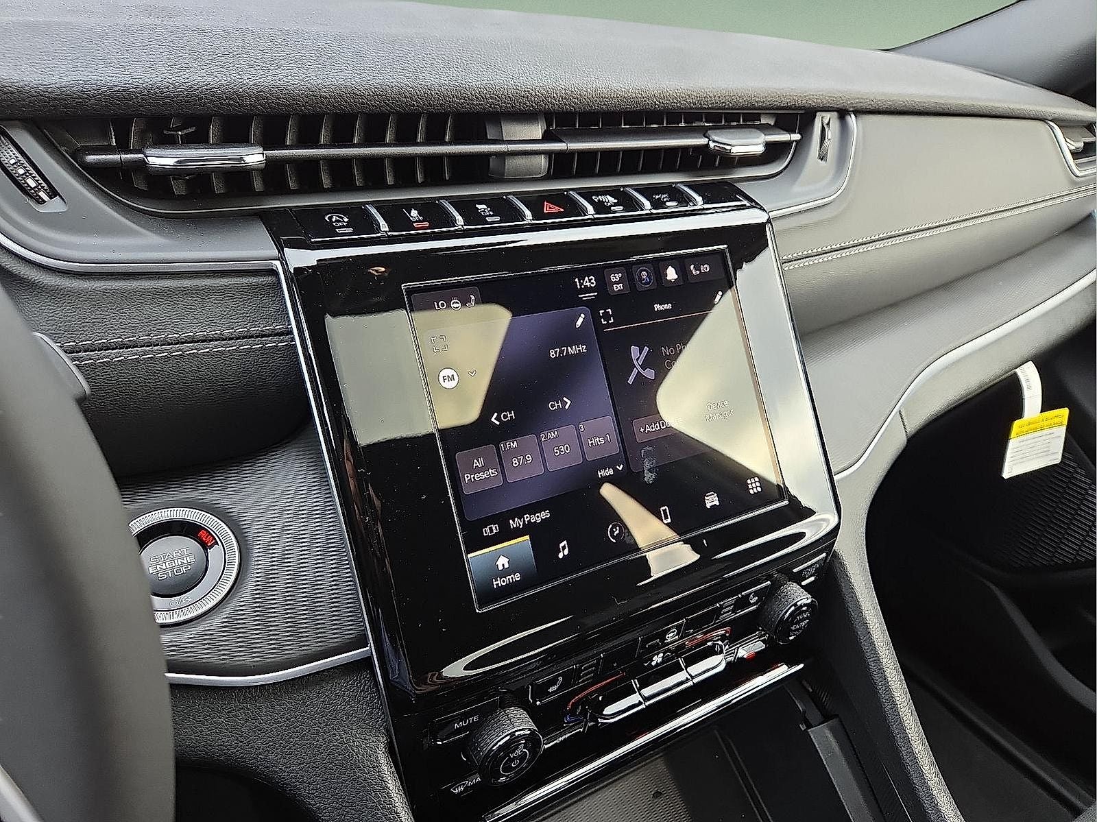 2026 Jeep Grand Cherokee GRAND CHEROKEE LAREDO X 4X4