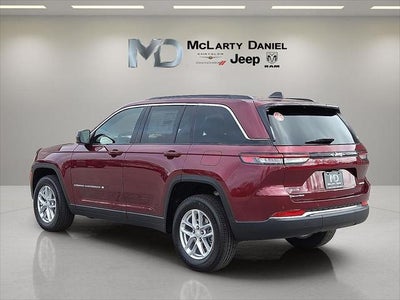 2026 Jeep Grand Cherokee GRAND CHEROKEE LAREDO X 4X4