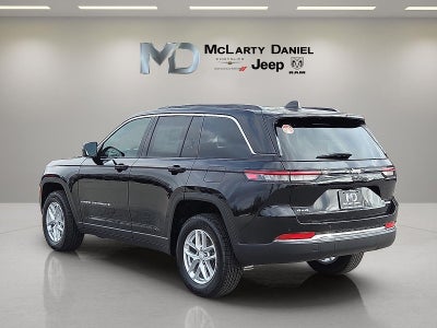 2026 Jeep Grand Cherokee GRAND CHEROKEE LAREDO X 4X4