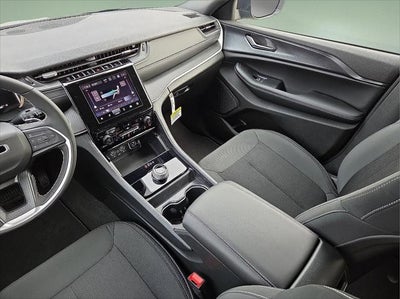 2026 Jeep Grand Cherokee GRAND CHEROKEE LAREDO X 4X4