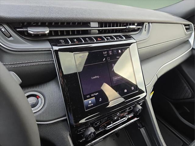 2026 Jeep Grand Cherokee GRAND CHEROKEE LAREDO X 4X4