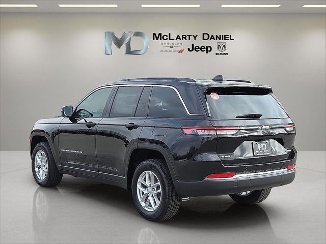 2026 Jeep Grand Cherokee GRAND CHEROKEE LAREDO X 4X4