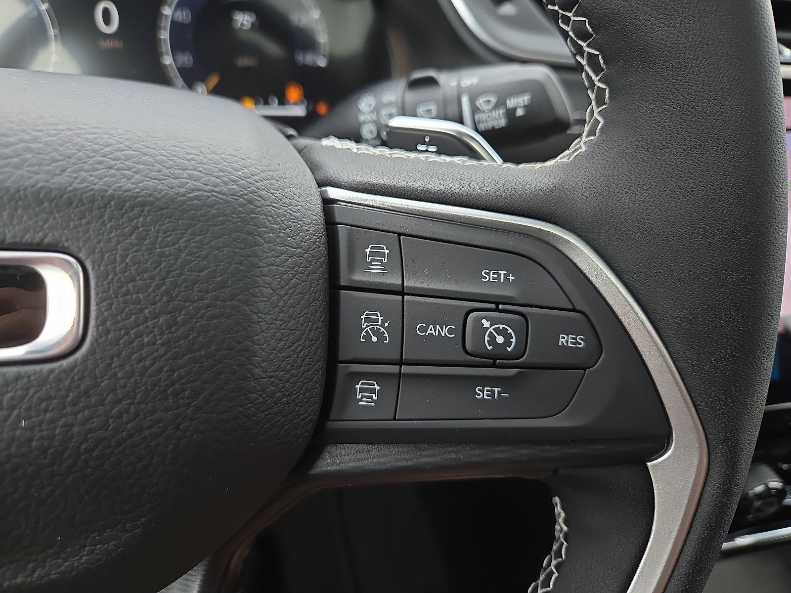 2027 Jeep Grand Cherokee GRAND CHEROKEE LAREDO X 4X4