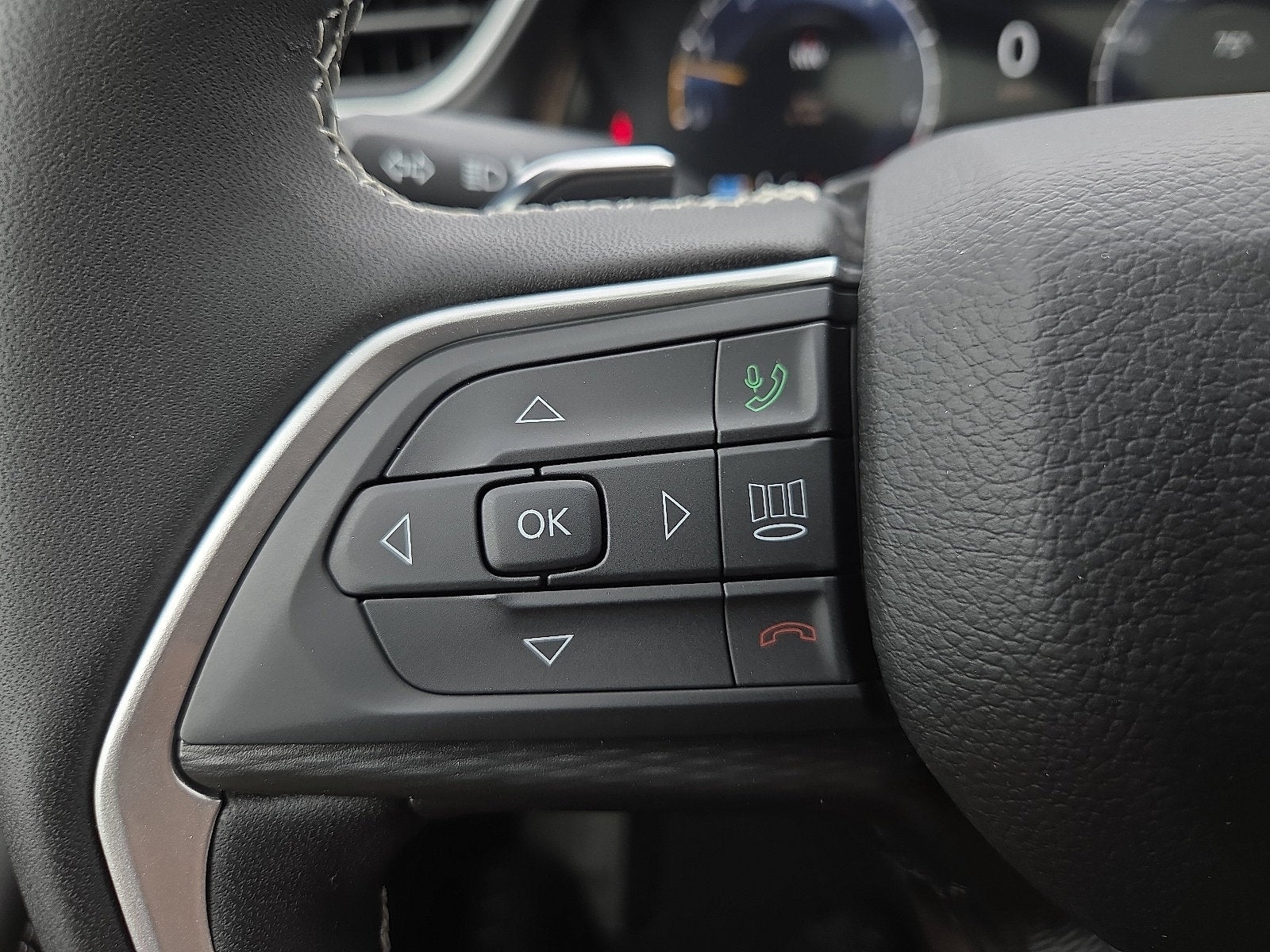 2027 Jeep Grand Cherokee GRAND CHEROKEE LAREDO X 4X4