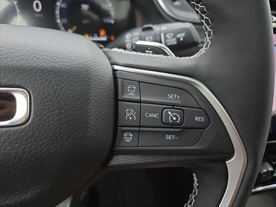 2027 Jeep Grand Cherokee GRAND CHEROKEE LAREDO X 4X4