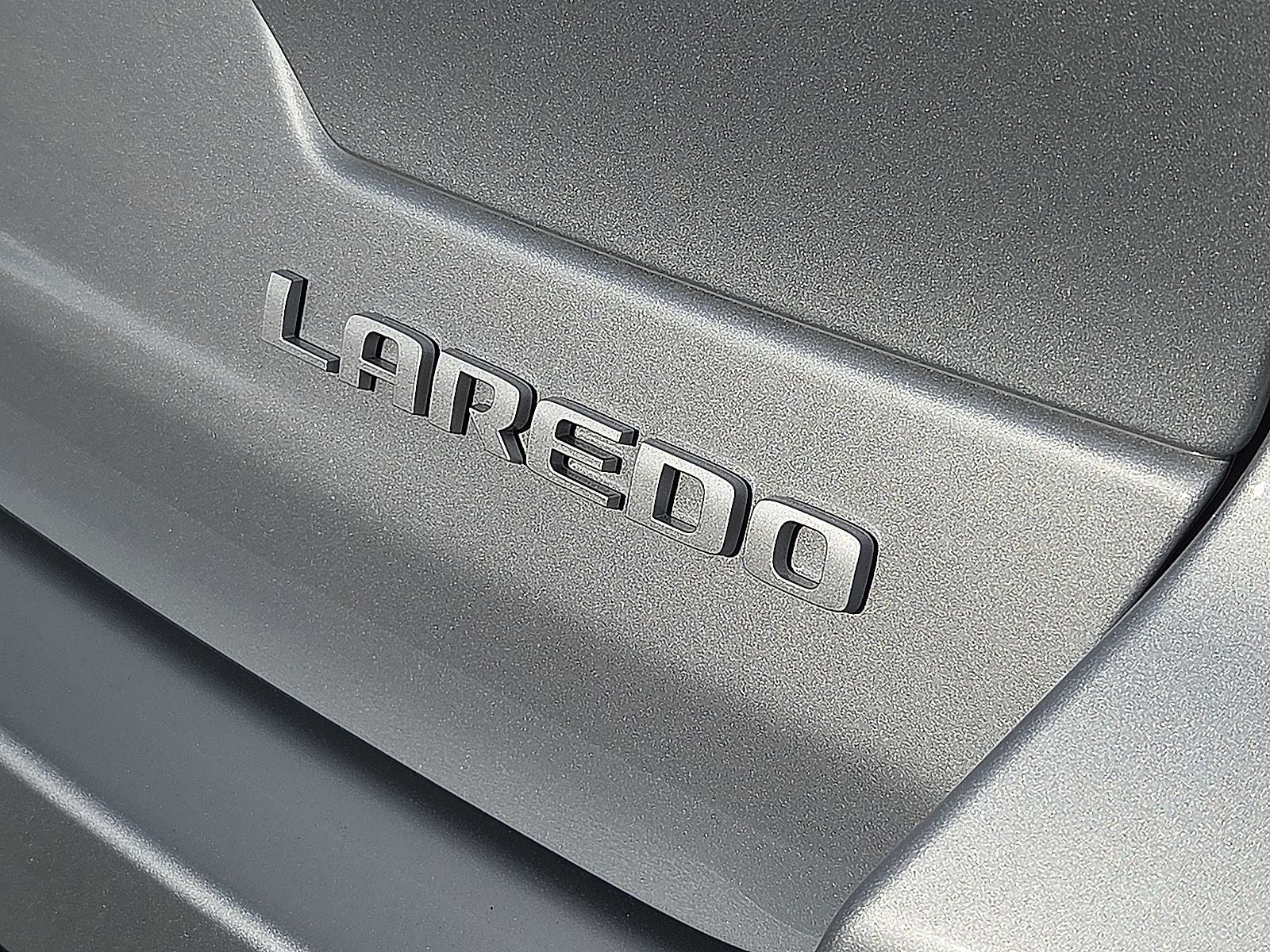 2026 Jeep Grand Cherokee GRAND CHEROKEE LAREDO X 4X4