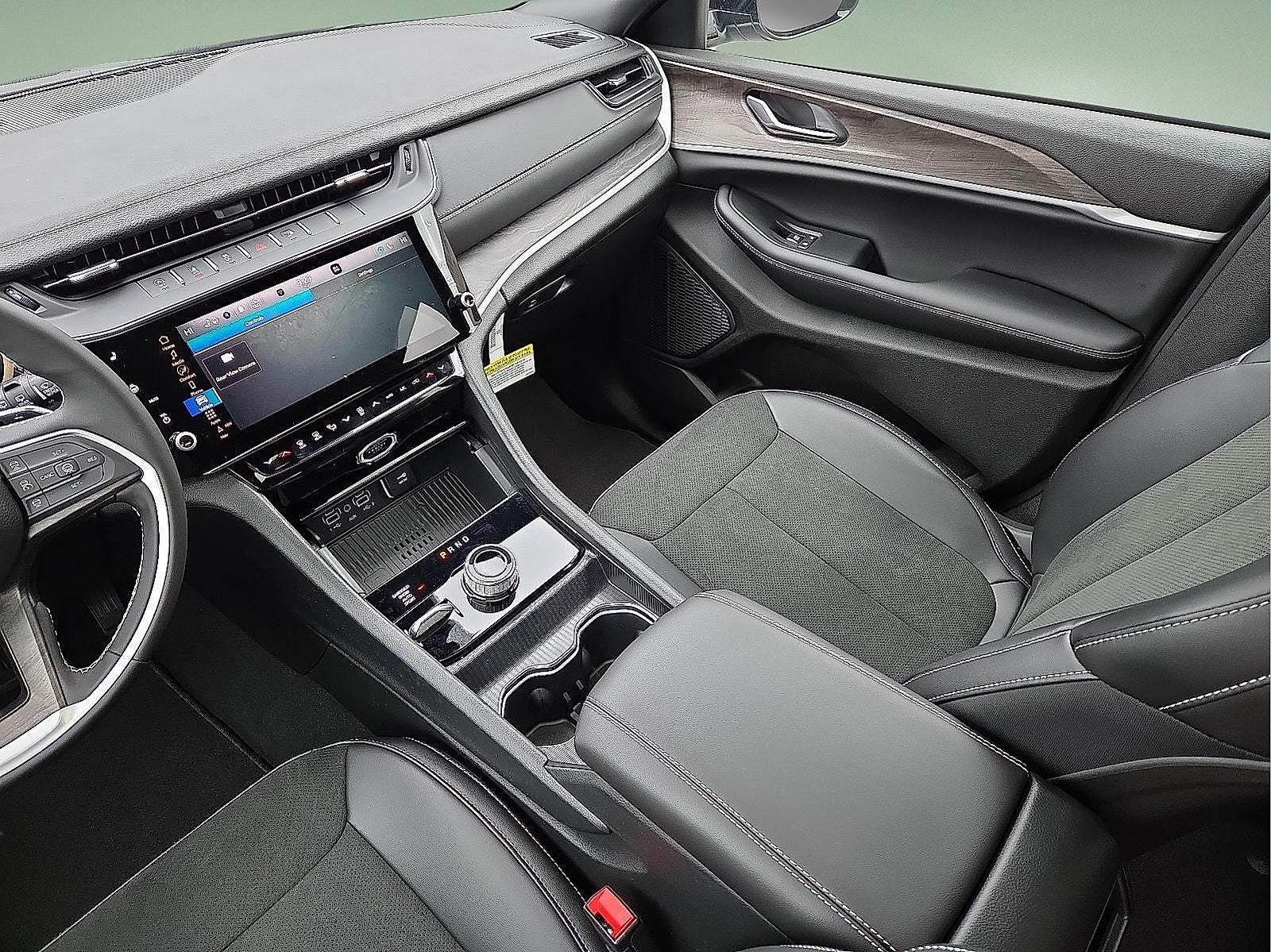 2026 Jeep Grand Cherokee GRAND CHEROKEE ALTITUDE 4X4