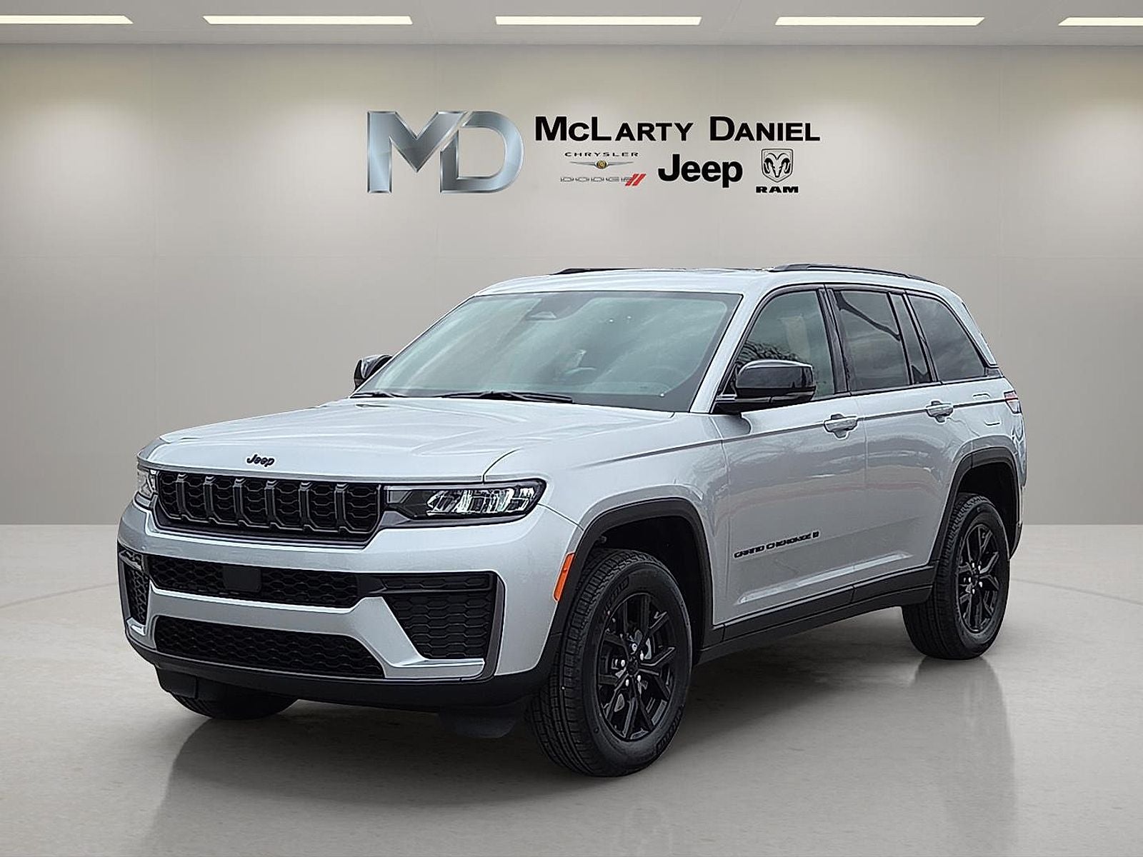 2026 Jeep Grand Cherokee GRAND CHEROKEE ALTITUDE 4X4