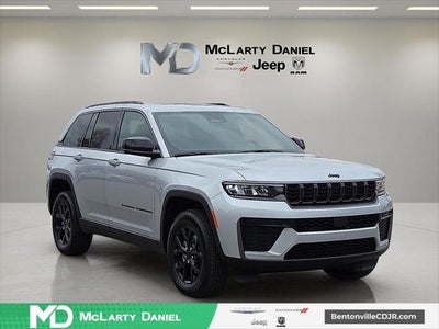 2026 Jeep Grand Cherokee GRAND CHEROKEE ALTITUDE 4X4