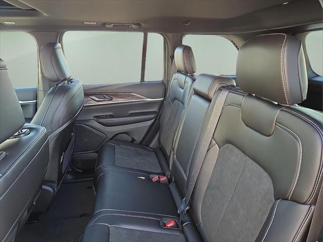 2026 Jeep Grand Cherokee GRAND CHEROKEE ALTITUDE 4X4