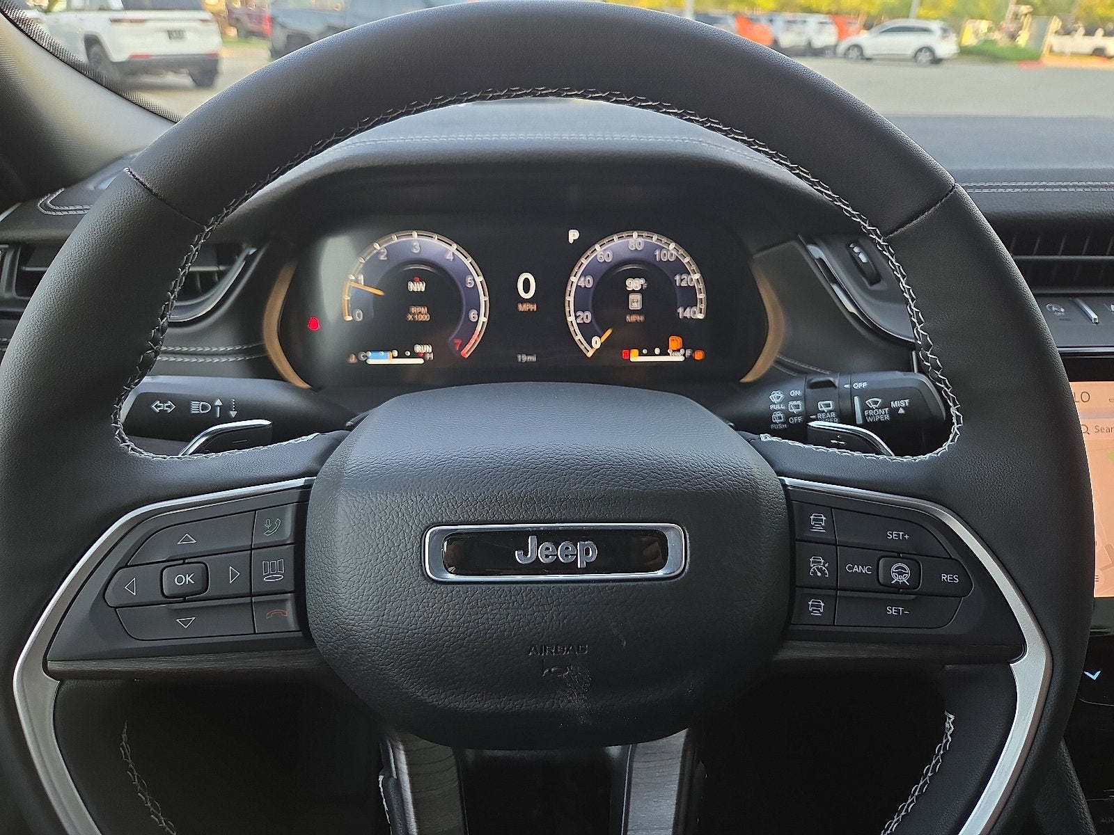 2027 Jeep Grand Cherokee GRAND CHEROKEE LAREDO ALTITUDE 4X4
