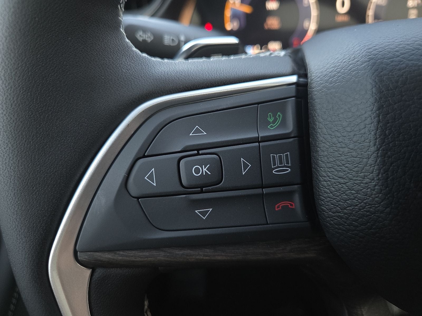 2027 Jeep Grand Cherokee GRAND CHEROKEE LAREDO ALTITUDE 4X4