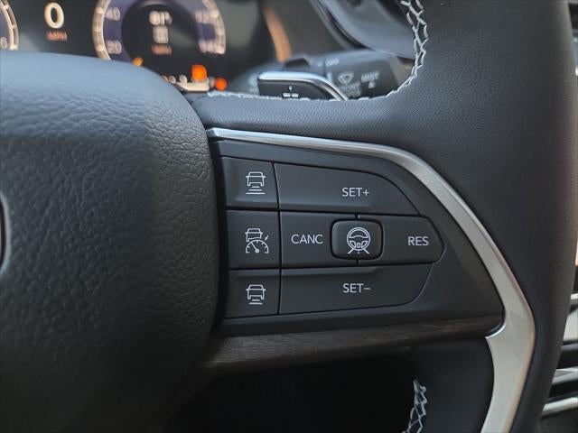 2027 Jeep Grand Cherokee GRAND CHEROKEE LAREDO ALTITUDE 4X4