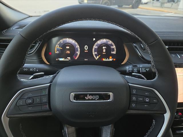 2027 Jeep Grand Cherokee GRAND CHEROKEE LAREDO ALTITUDE 4X4