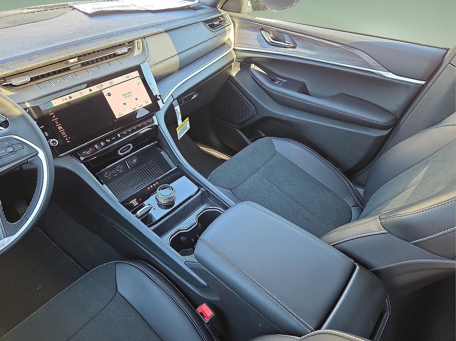 2026 Jeep Grand Cherokee GRAND CHEROKEE ALTITUDE 4X4