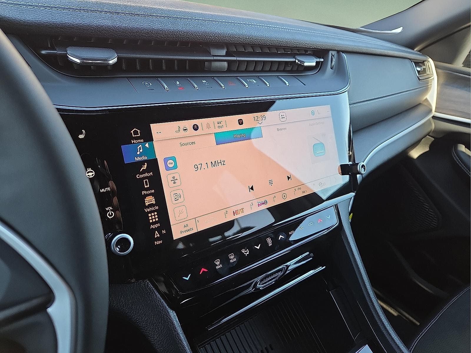 2026 Jeep Grand Cherokee GRAND CHEROKEE ALTITUDE 4X4