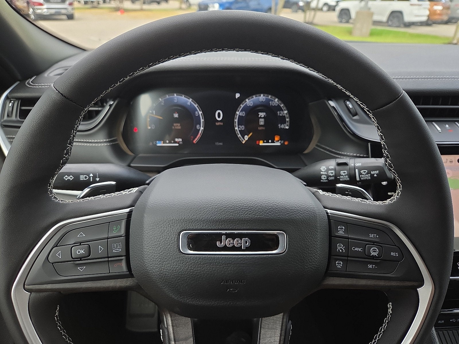 2027 Jeep Grand Cherokee GRAND CHEROKEE LIMITED RESERVE 4X4