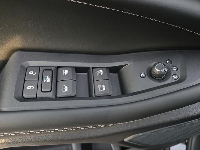 2027 Jeep Grand Cherokee GRAND CHEROKEE LIMITED RESERVE 4X4