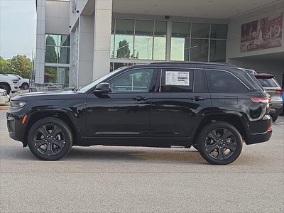 2027 Jeep Grand Cherokee GRAND CHEROKEE LIMITED RESERVE 4X4