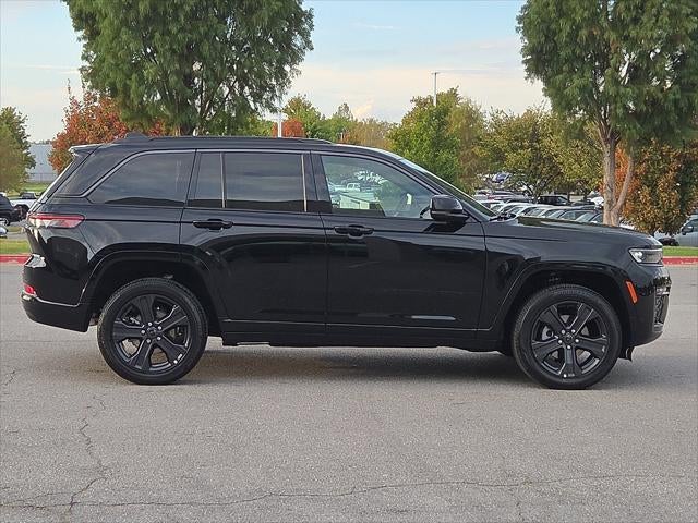 2027 Jeep Grand Cherokee GRAND CHEROKEE LIMITED RESERVE 4X4
