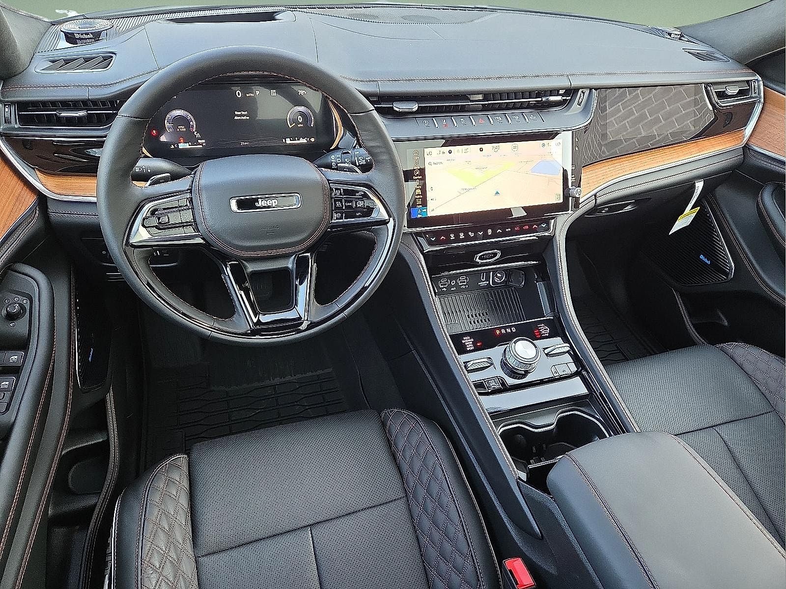 2026 Jeep Grand Cherokee GRAND CHEROKEE SUMMIT 4X4