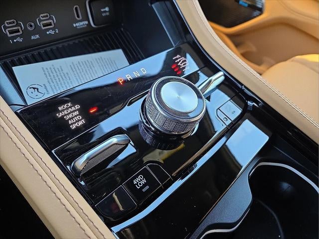 2026 Jeep Grand Cherokee GRAND CHEROKEE SUMMIT 4X4