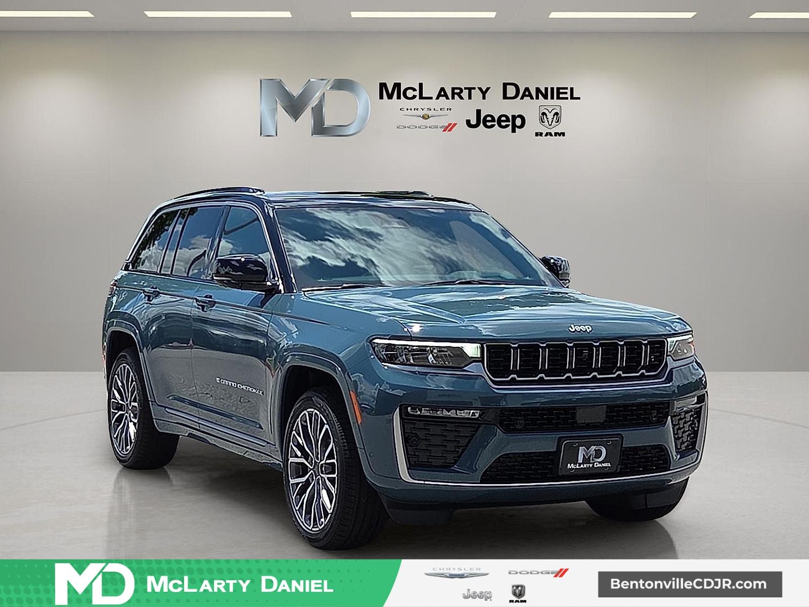 2026 Jeep Grand Cherokee GRAND CHEROKEE SUMMIT 4X4