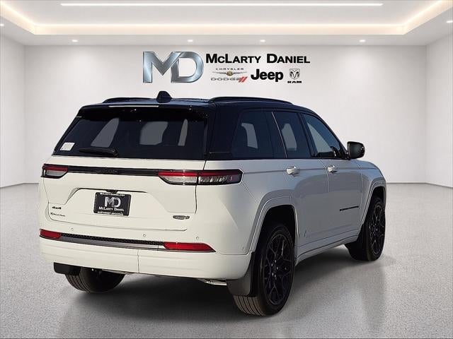 2027 Jeep Grand Cherokee GRAND CHEROKEE SUMMIT 4X4