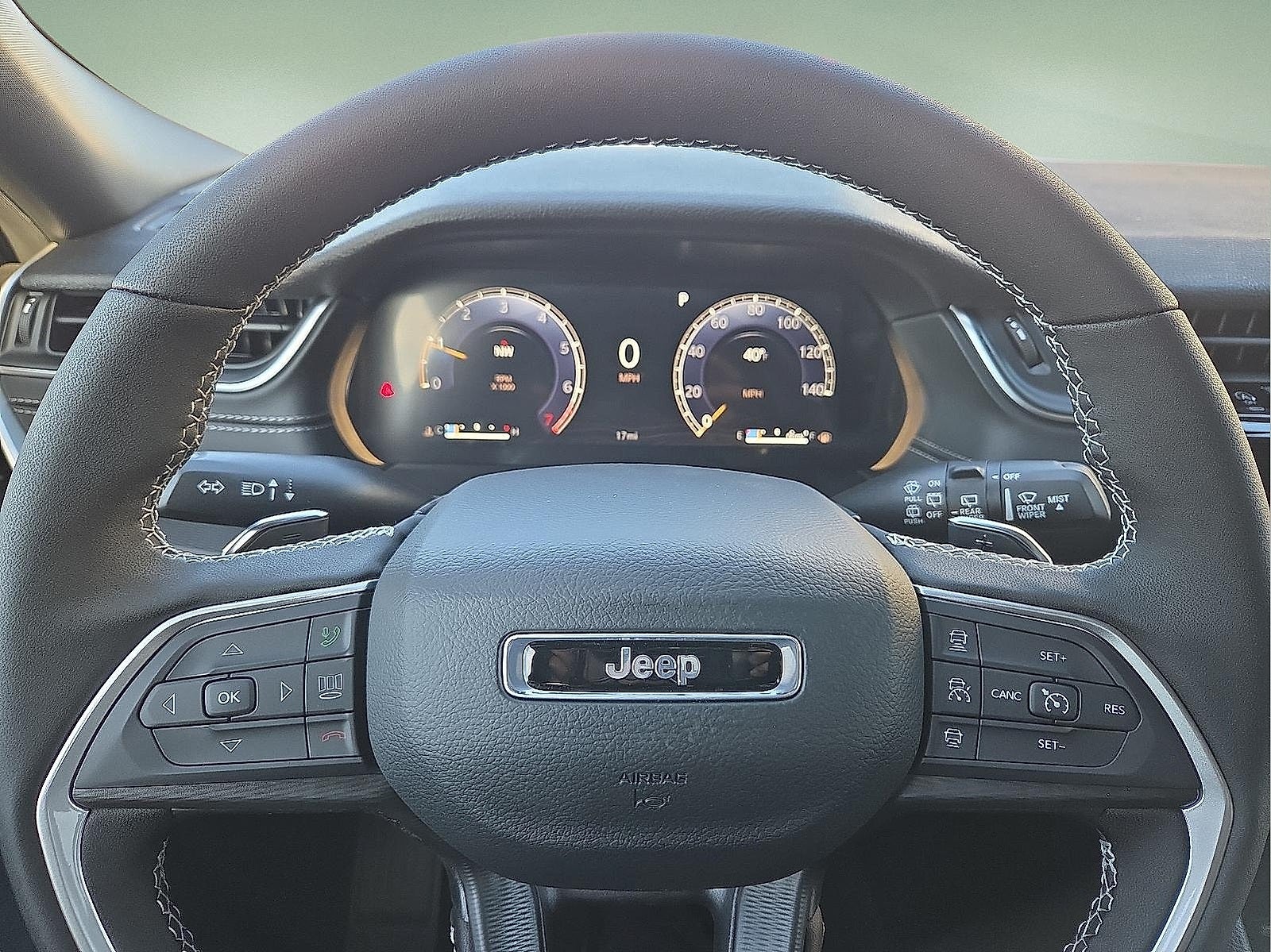 2025 Jeep Grand Cherokee GRAND CHEROKEE L ALTITUDE X 4X4