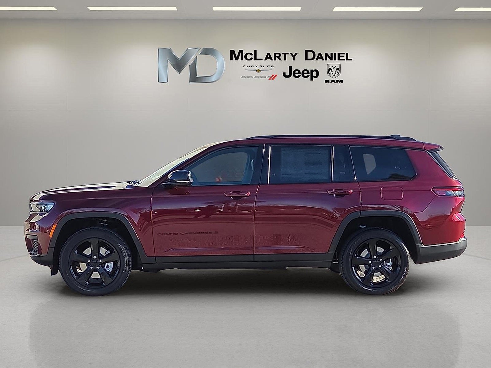 2025 Jeep Grand Cherokee GRAND CHEROKEE L ALTITUDE X 4X4
