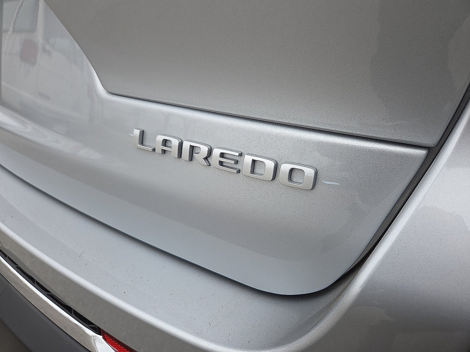 2025 Jeep Grand Cherokee GRAND CHEROKEE L LAREDO 4X4