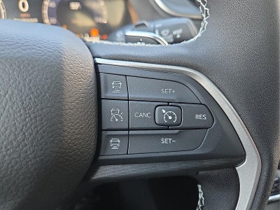 2026 Jeep Grand Cherokee GRAND CHEROKEE L LAREDO X 4X4