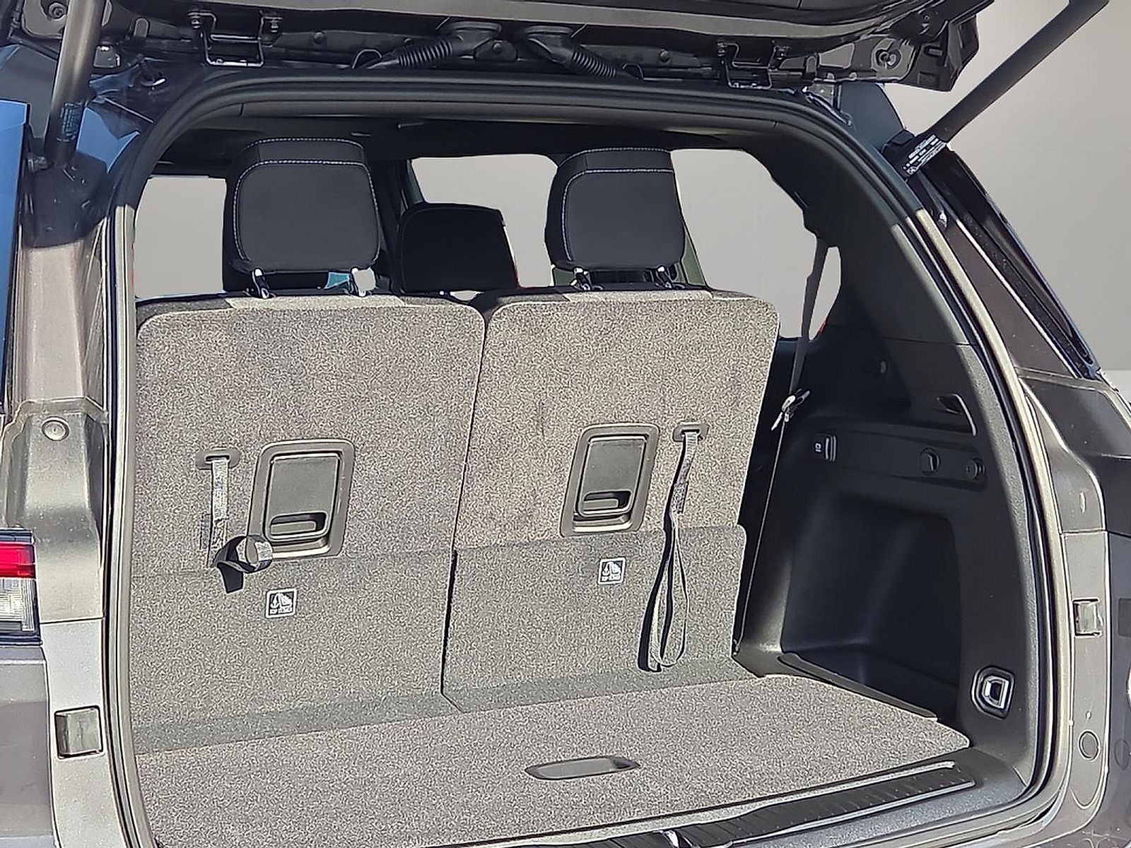 2026 Jeep Grand Cherokee GRAND CHEROKEE L LAREDO X 4X4