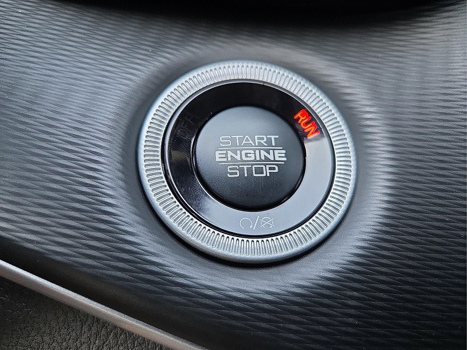 2025 Jeep Grand Cherokee GRAND CHEROKEE L LAREDO 4X4