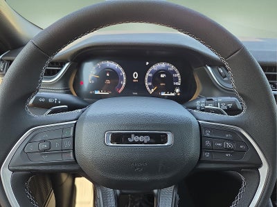 2025 Jeep Grand Cherokee GRAND CHEROKEE L LAREDO 4X4